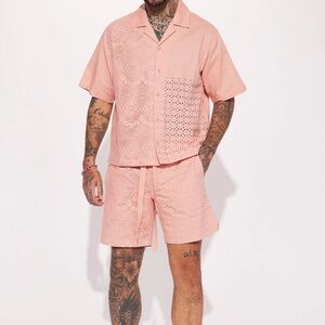 Men’s two piece set. Salmon colored. Sized Med perfect for vacation